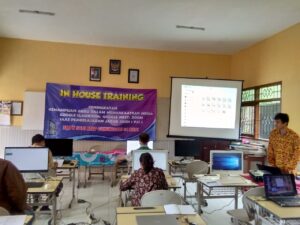 Instruktur Media Pembelajaran Online